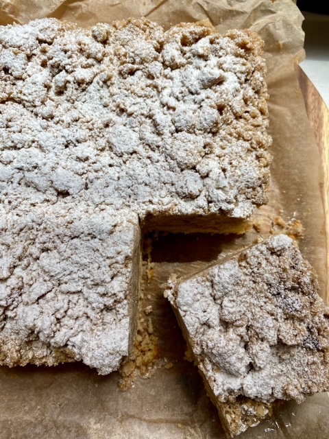 bakery style crumb cake